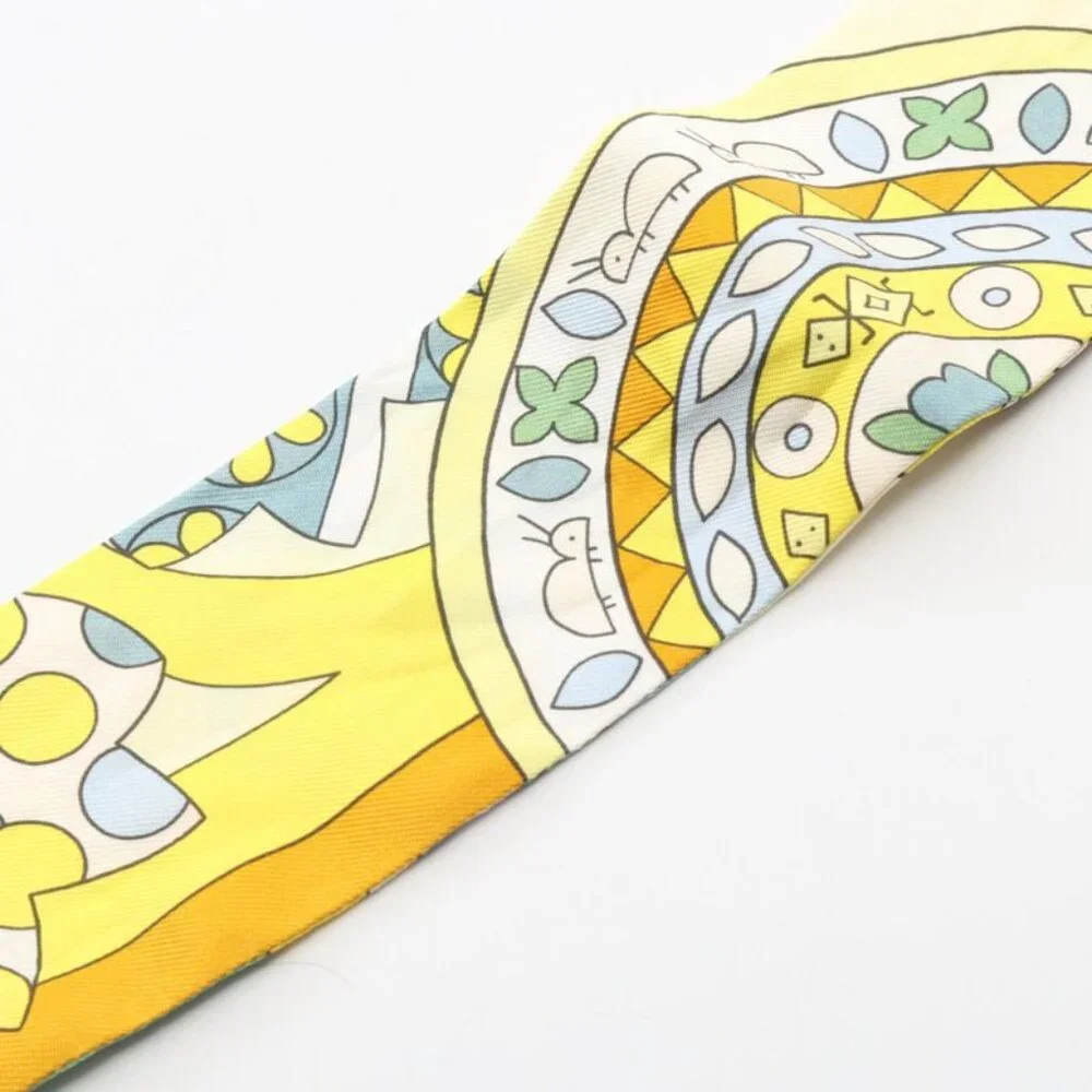 ★SOLD★ Hermes Scarf Twill les Murmures de la Foret Yellow Silk Yellow Multicolor - Picture 6 of 7
